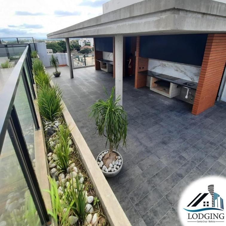 Apto Moderno Con Piscina De Borde Infinito Santa Cruz de La Sierra Exterior photo